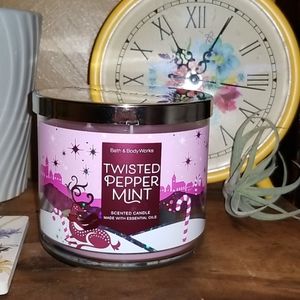 Bath & Body Works 3 Wick Candle
